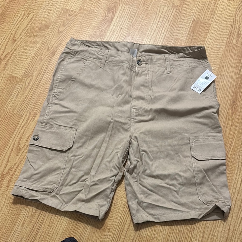 Tan Cargo Shorts with Classic Design